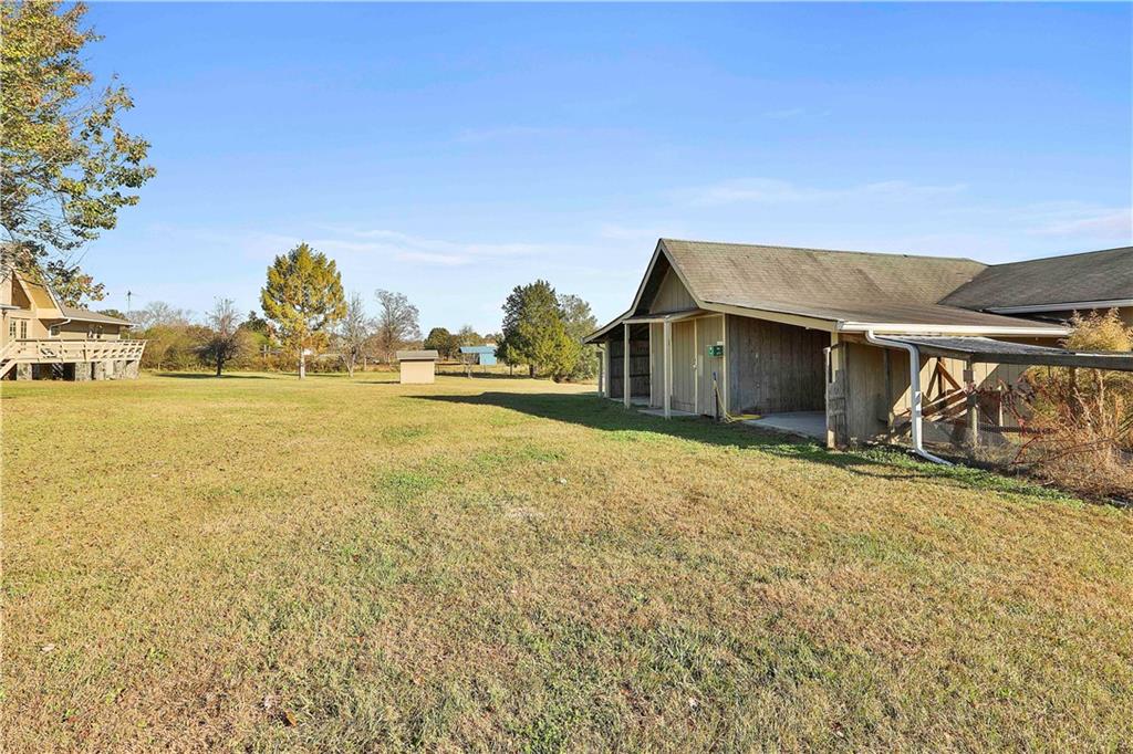 621 Lakeview Drive