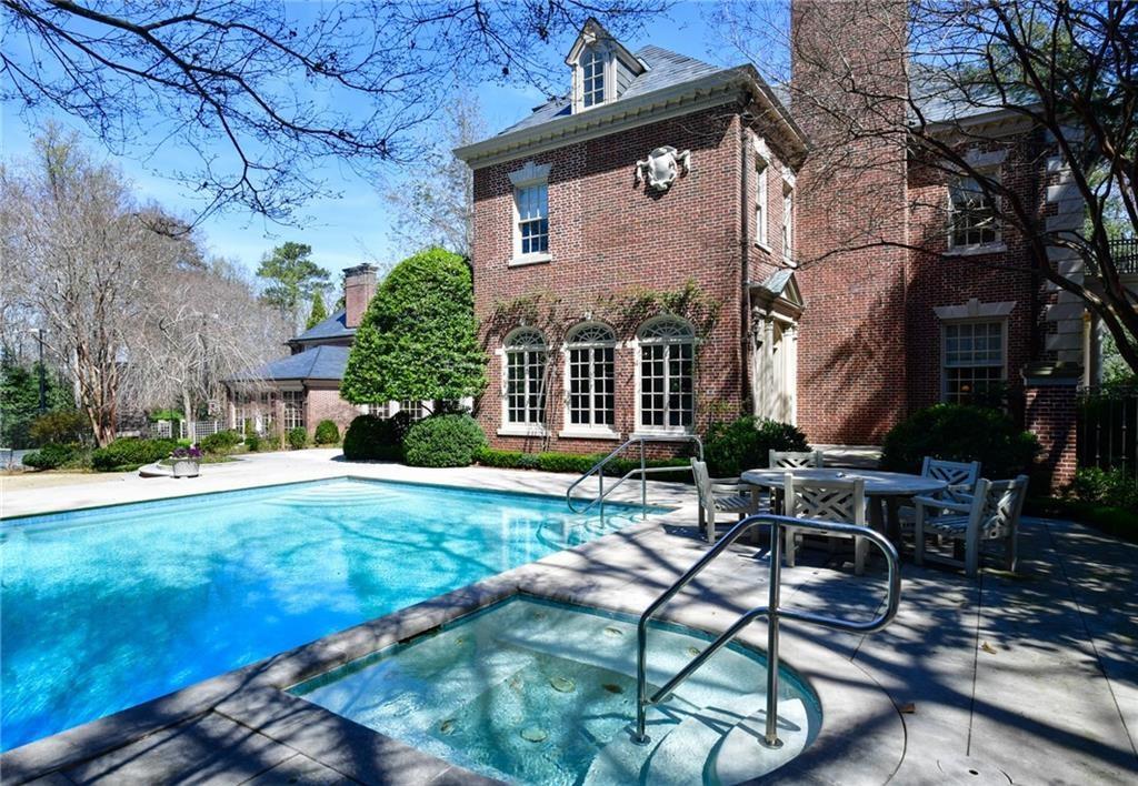 5 Cherokee Road NW