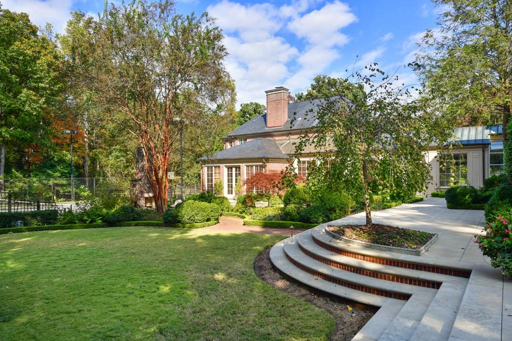 5 Cherokee Road NW