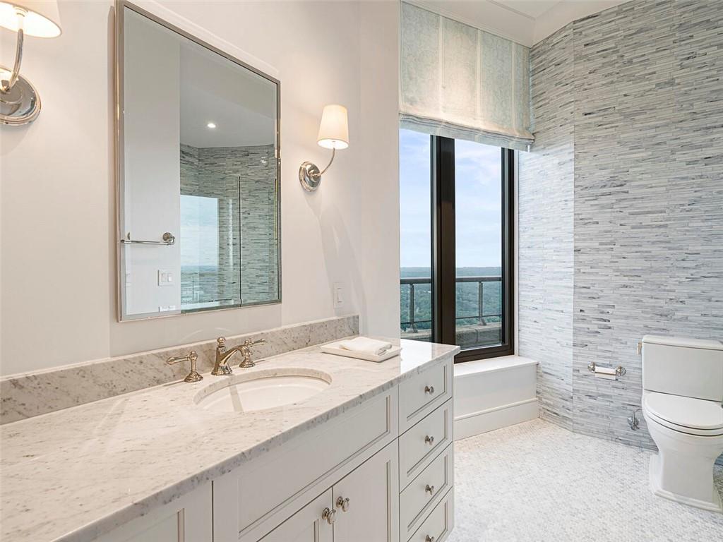 3376 Peachtree Road NE Unit 49