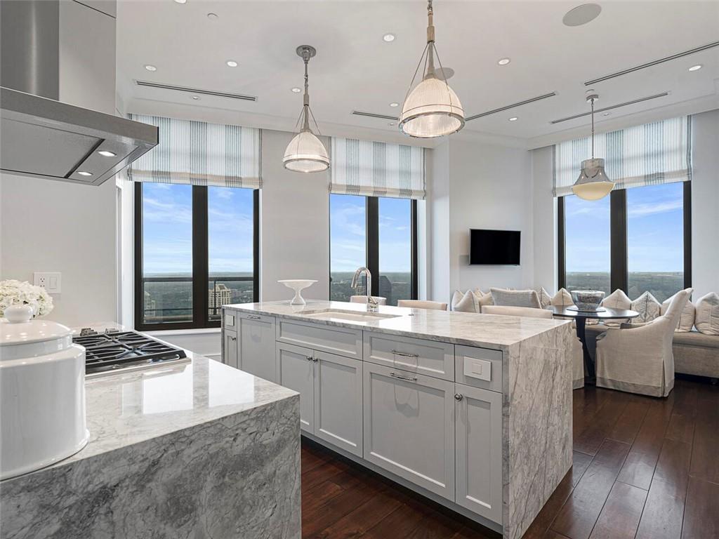 3376 Peachtree Road NE Unit 49
