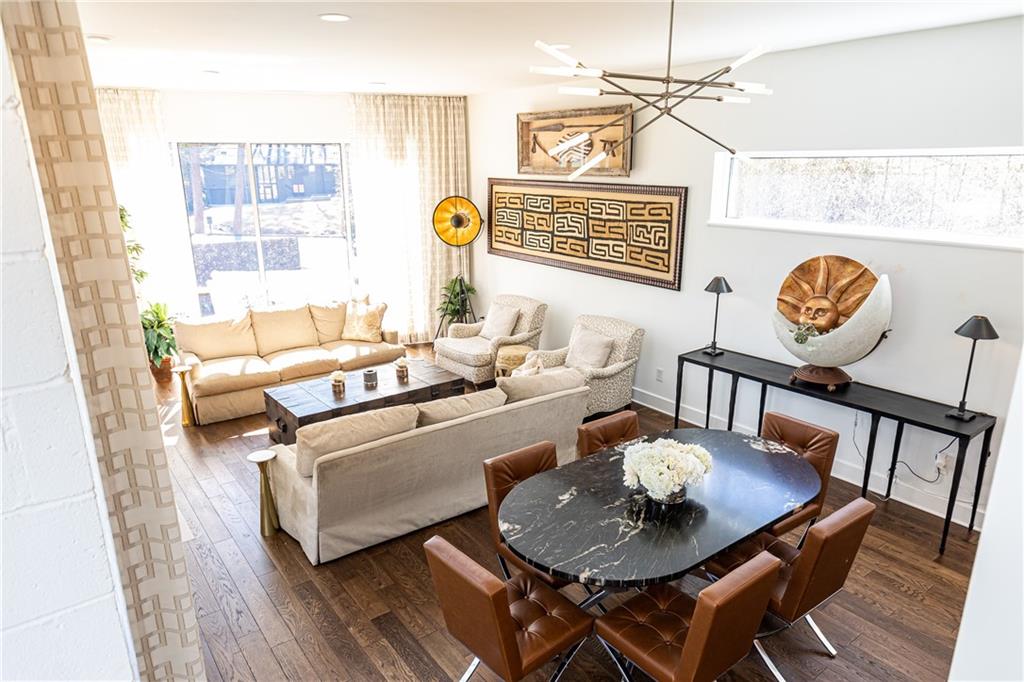1960 Tall Tree Drive NE