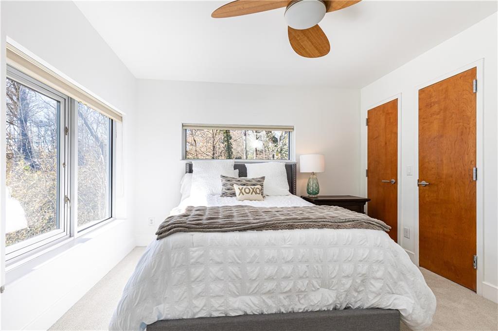 1960 Tall Tree Drive NE