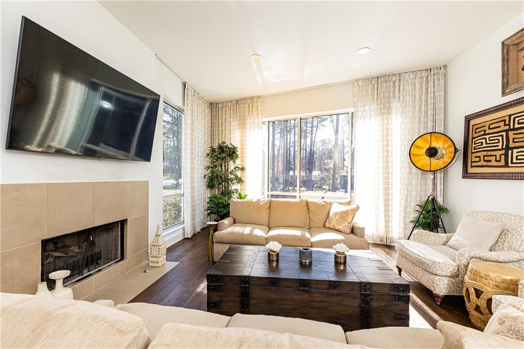 1960 Tall Tree Drive NE