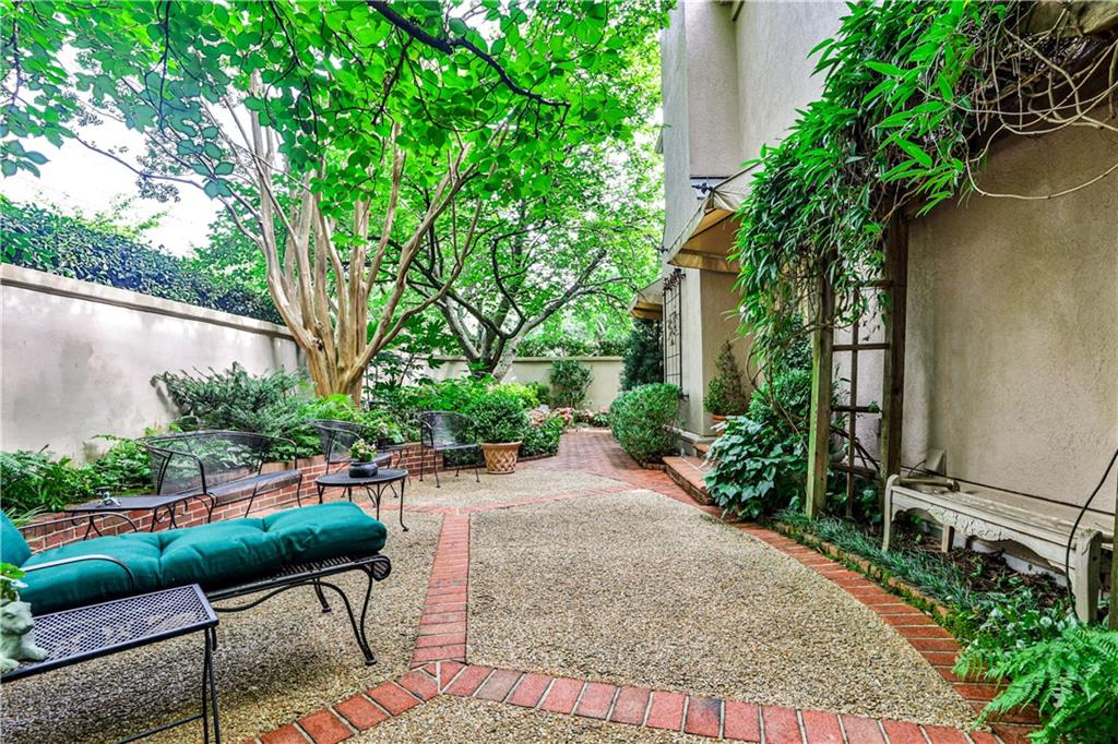 2525 Peachtree Road NE Unit 26