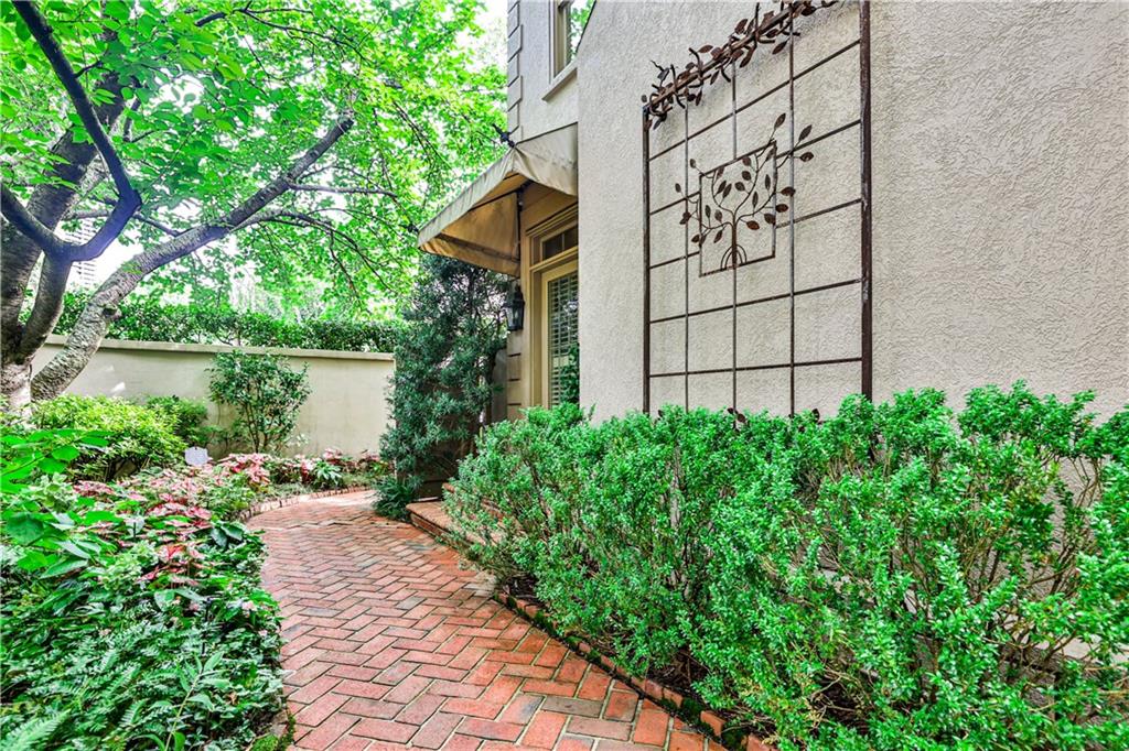 2525 Peachtree Road NE Unit 26