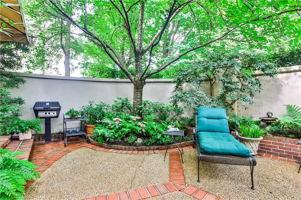 2525 Peachtree Road NE Unit 26
