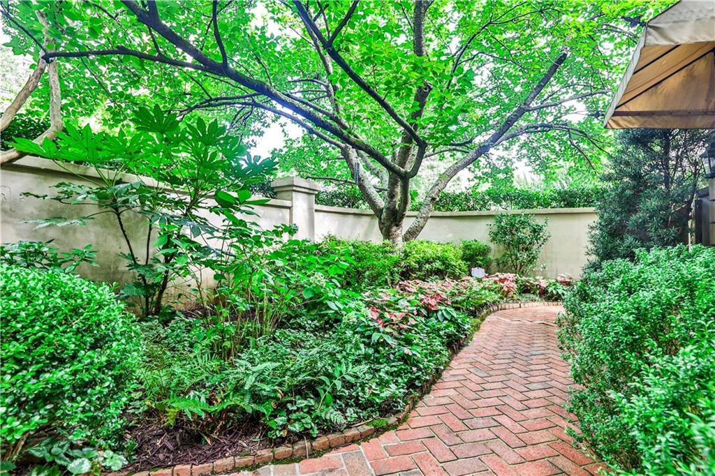 2525 Peachtree Road NE Unit 26