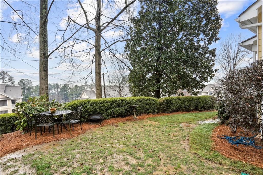 1119 Davis Circle NW