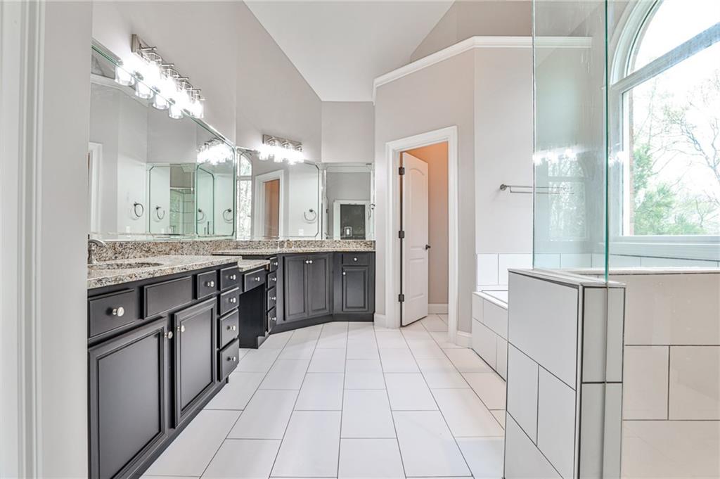 9 Bohler Point NW