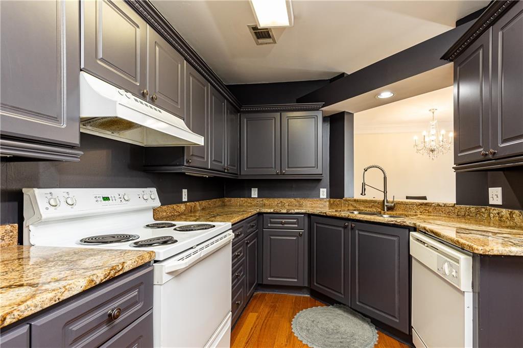 3334 Peachtree Road NE Unit 904