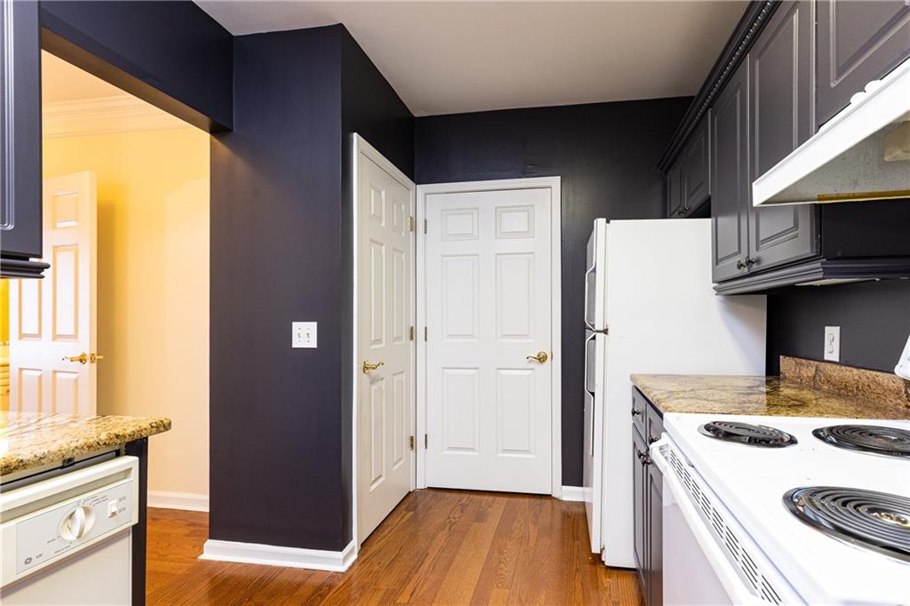 3334 Peachtree Road NE Unit 904