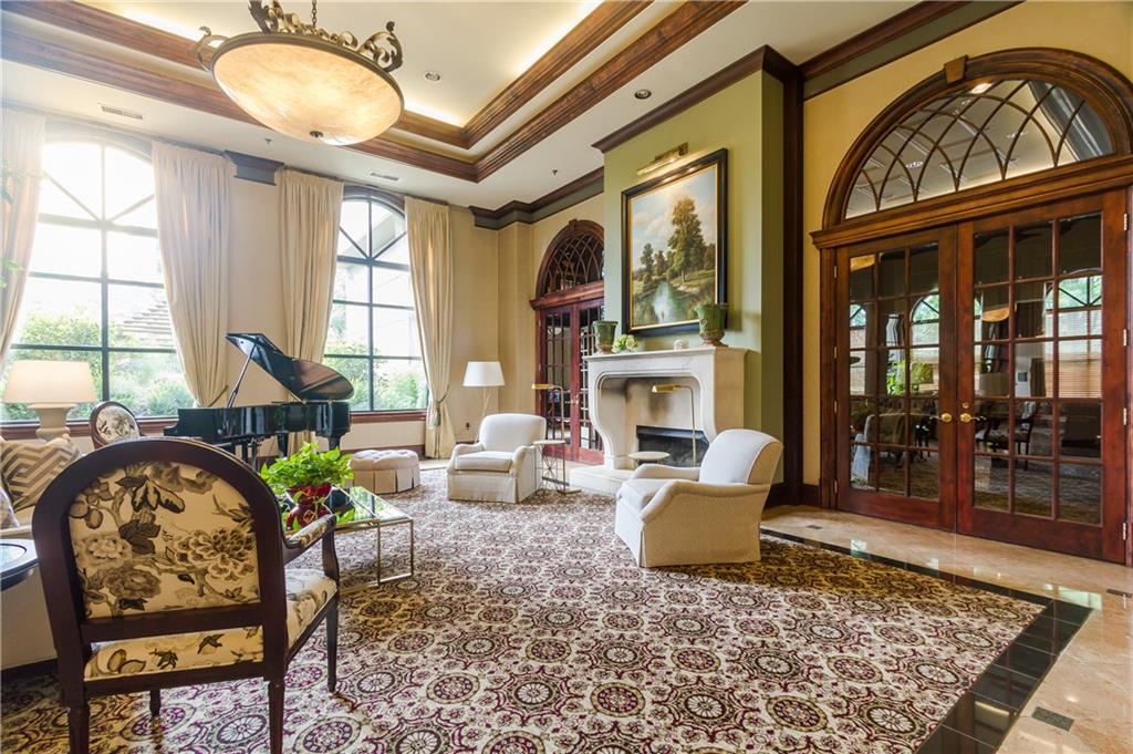 3334 Peachtree Road NE Unit 904