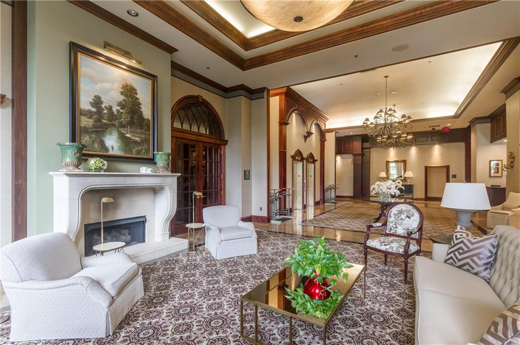 3334 Peachtree Road NE Unit 904