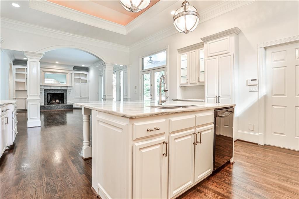 135 W Paces Ferry Road NW