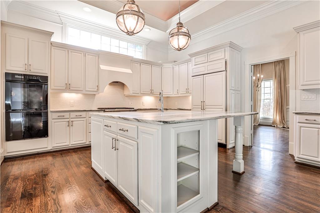 135 W Paces Ferry Road NW