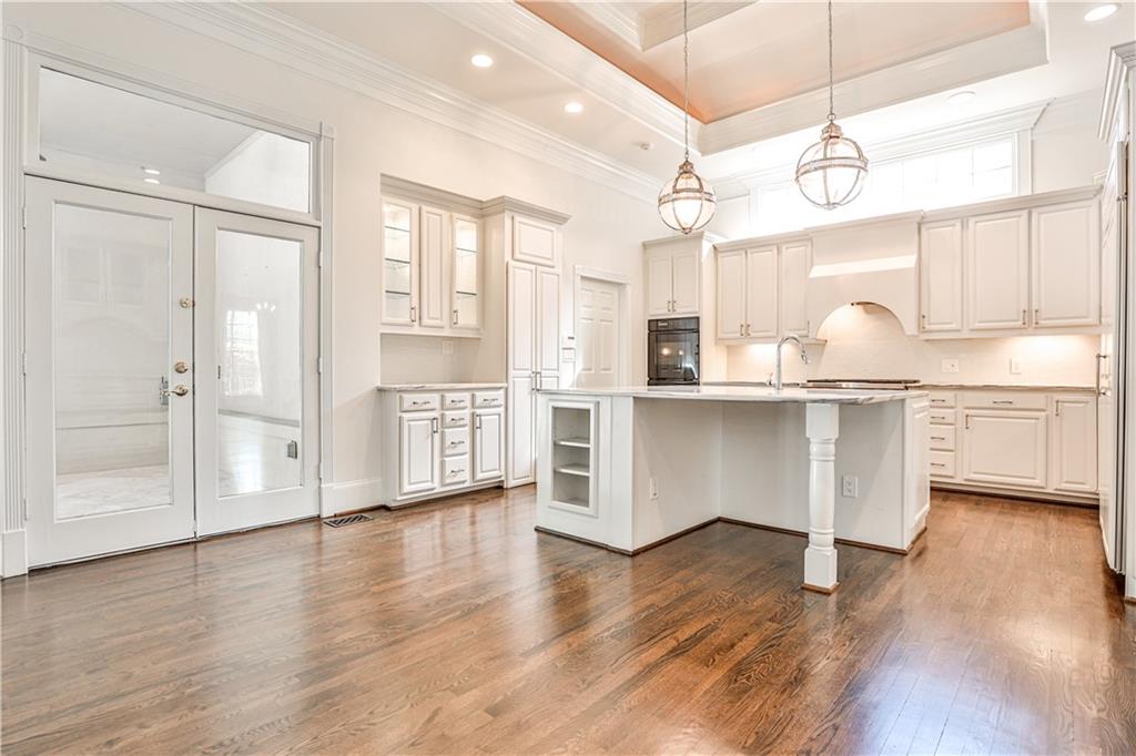 135 W Paces Ferry Road NW