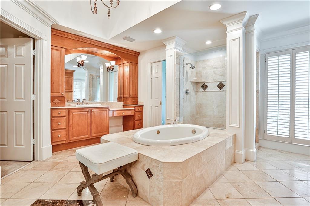 135 W Paces Ferry Road NW