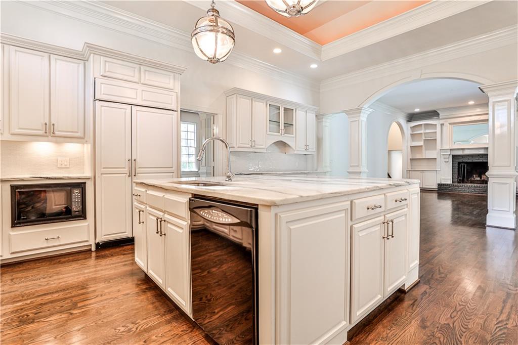 135 W Paces Ferry Road NW