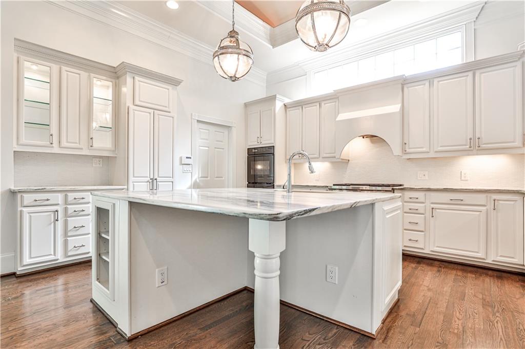 135 W Paces Ferry Road NW