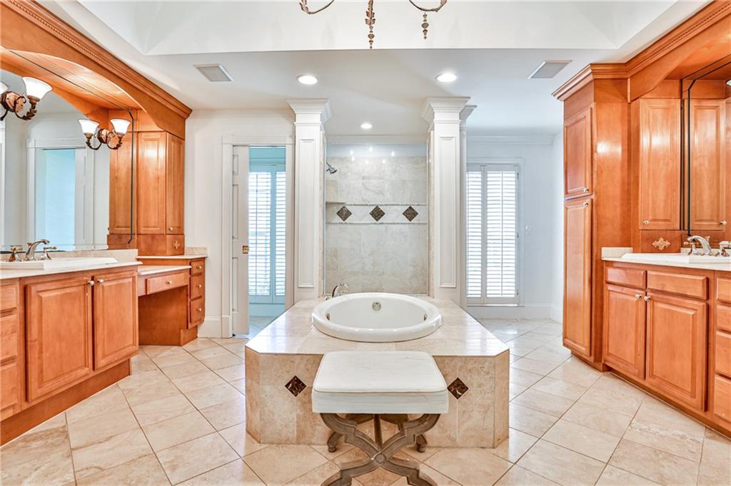 135 W Paces Ferry Road NW
