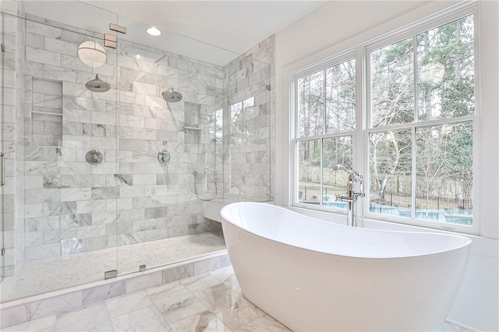 1155 Pine Ridge Road NE