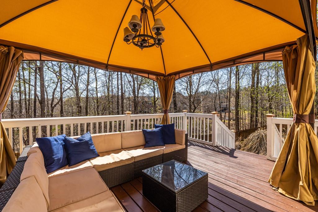 201 Oak Springs Lane