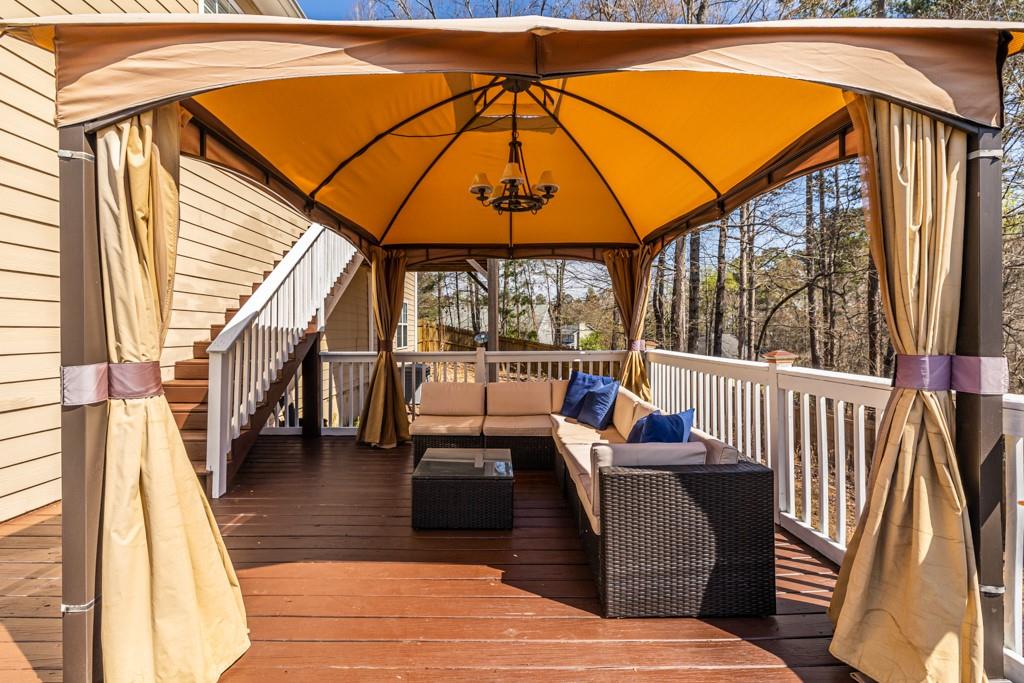 201 Oak Springs Lane