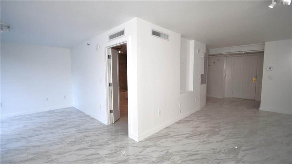 2870 Pharr Court South NW Unit 305