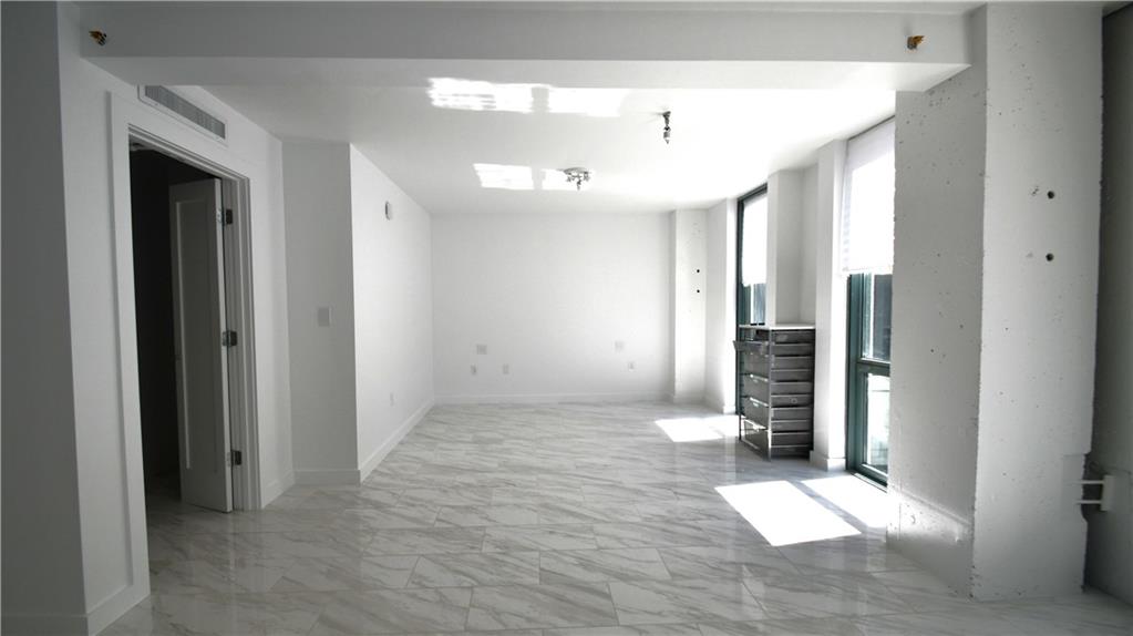 2870 Pharr Court South NW Unit 305