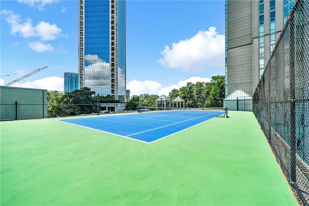 2870 Pharr Court South NW Unit 305