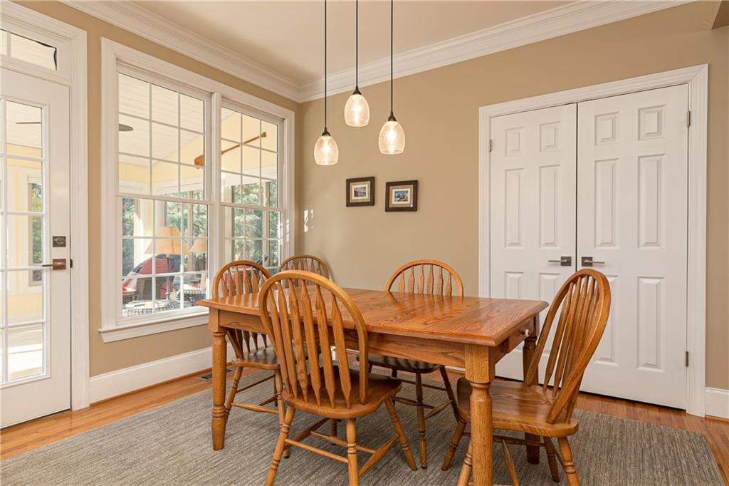 3276 Winthrop Circle