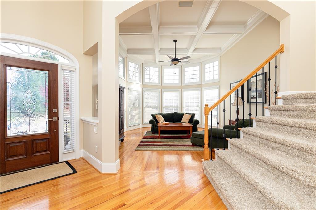 3276 Winthrop Circle
