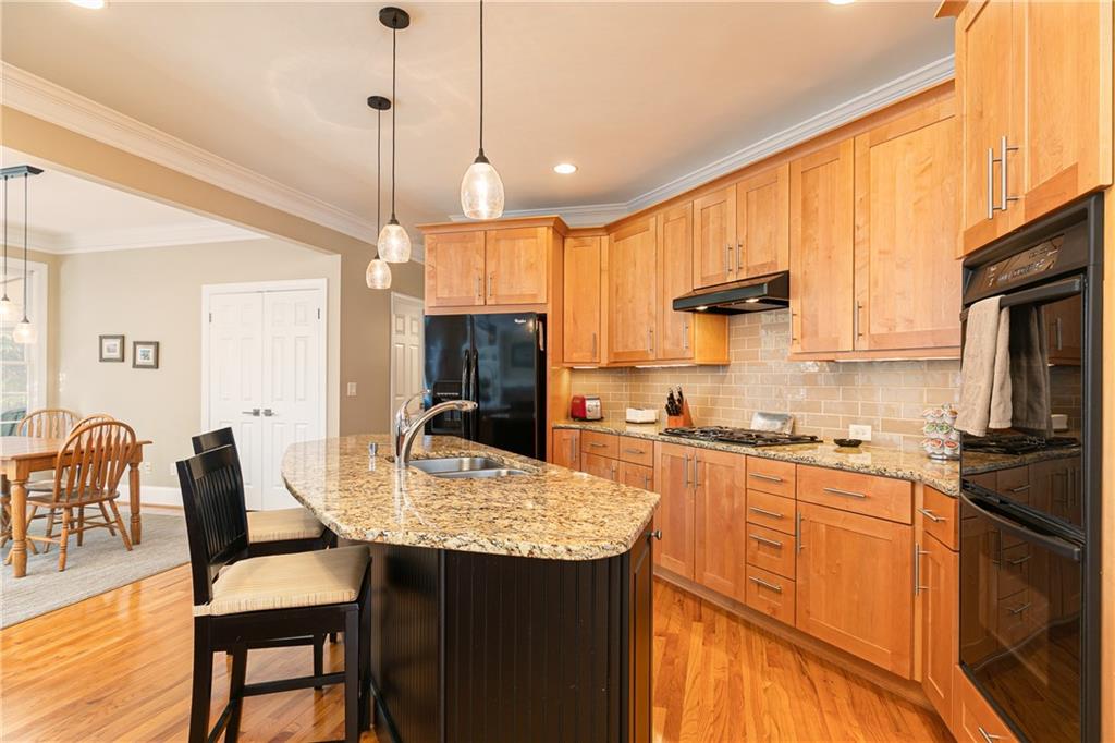 3276 Winthrop Circle