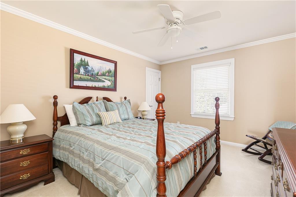 3276 Winthrop Circle