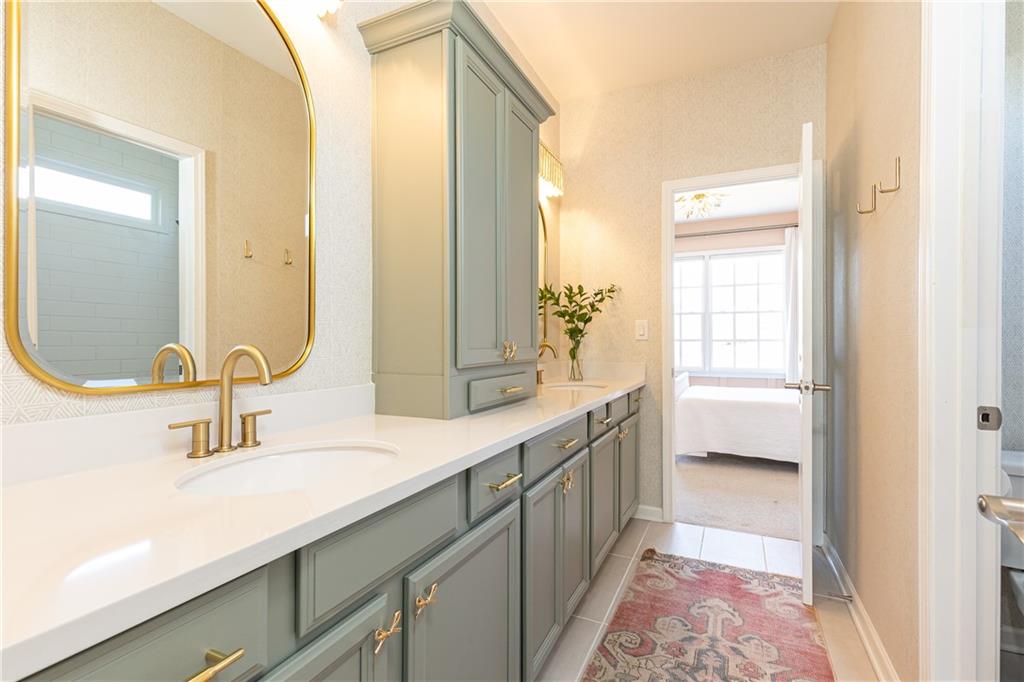 3921 O'Bryant Circle SE