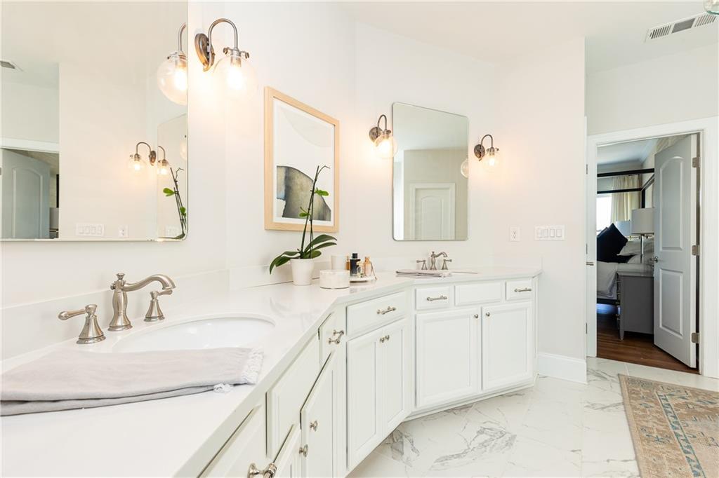 3921 O'Bryant Circle SE