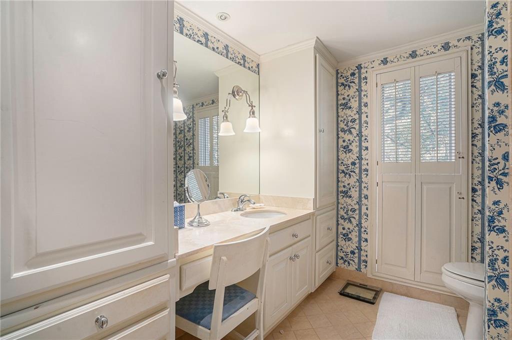 2765 Peachtree Road NE Unit 6
