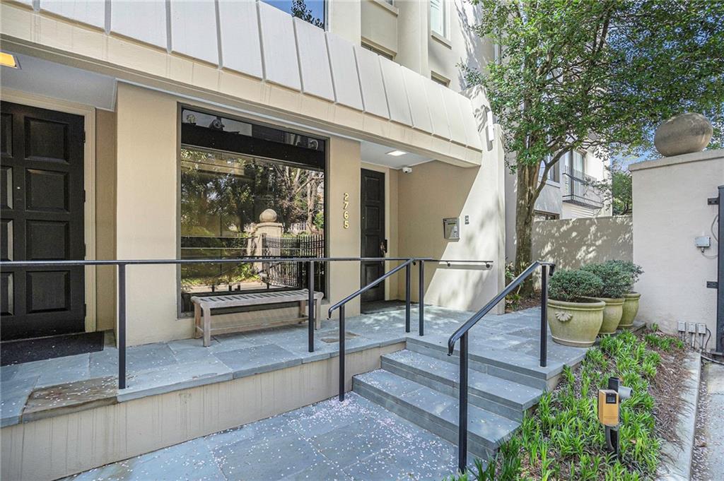 2765 Peachtree Road NE Unit 6