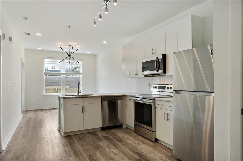 525 Parkway Drive Unit 218
