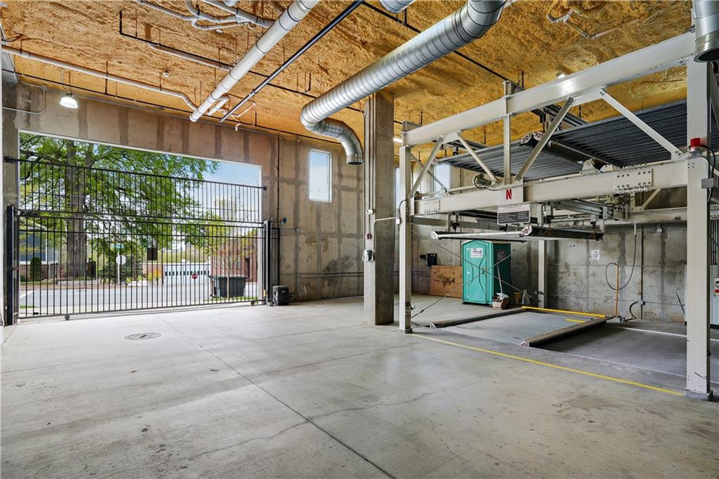 525 Parkway Drive Unit 218