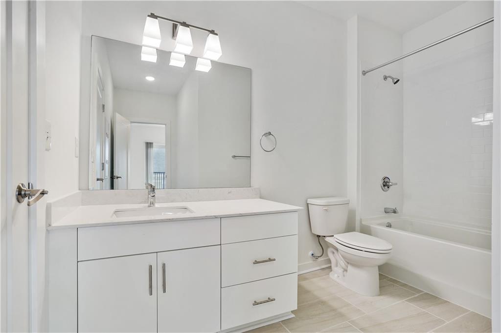 525 Parkway Drive Unit 218