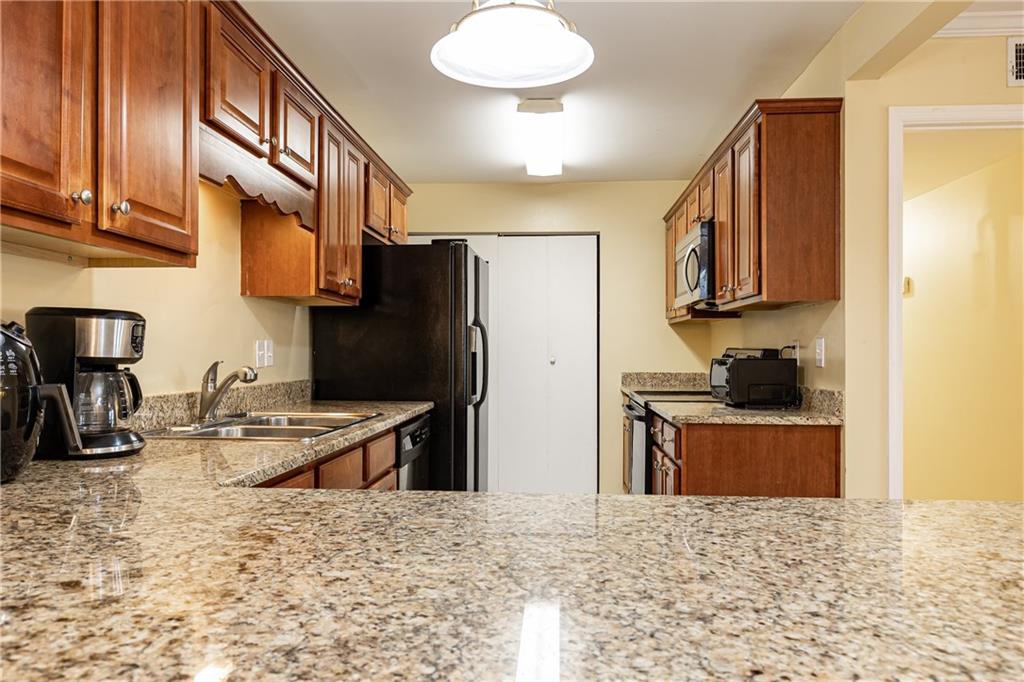 708 Brighton Point