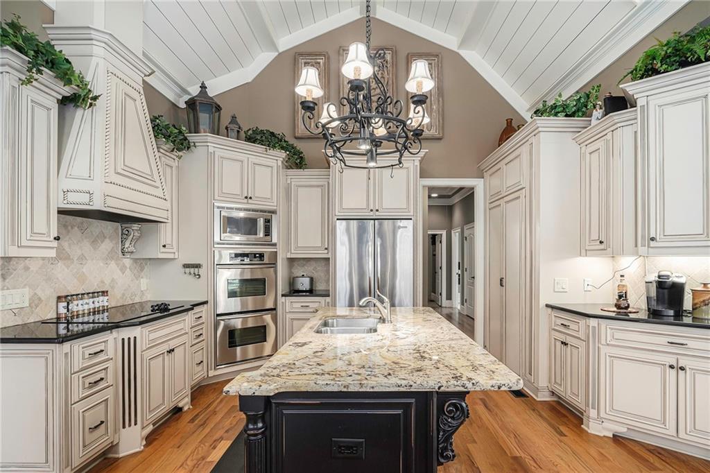 6147 Golf View Court