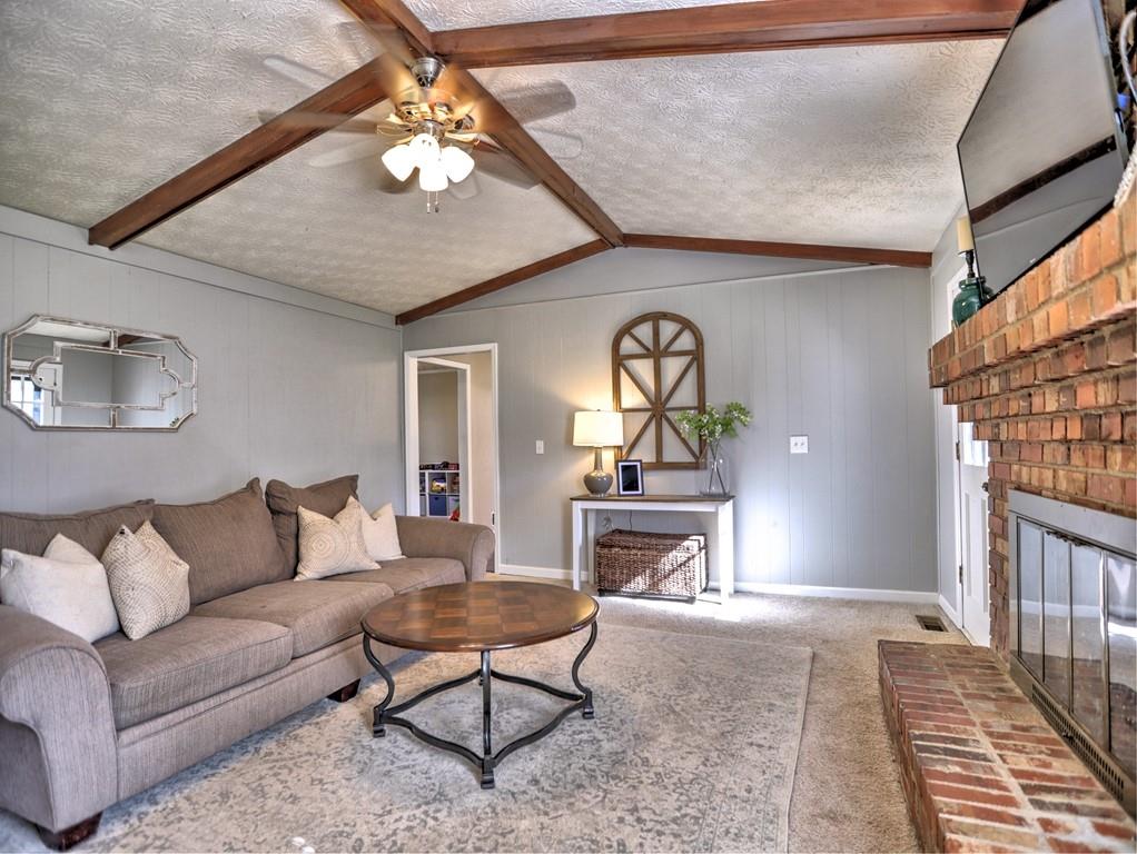 534 Charing Cross Drive