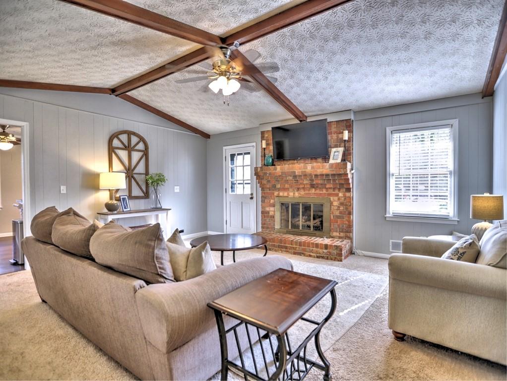 534 Charing Cross Drive