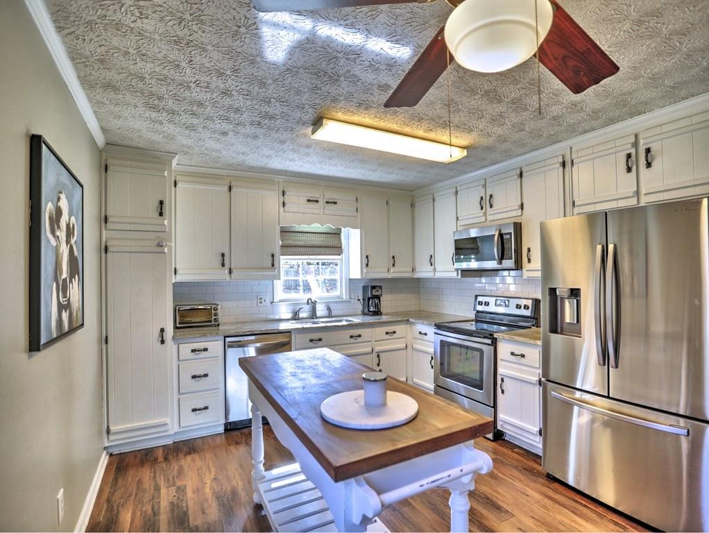 534 Charing Cross Drive