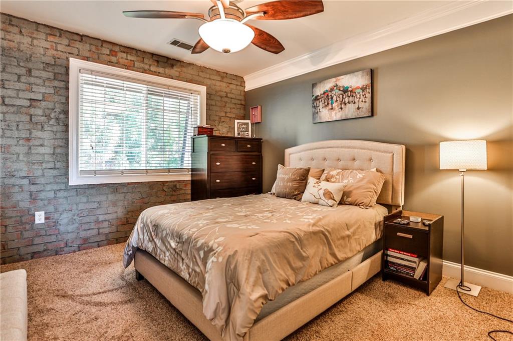 109 Rondak Circle SE
