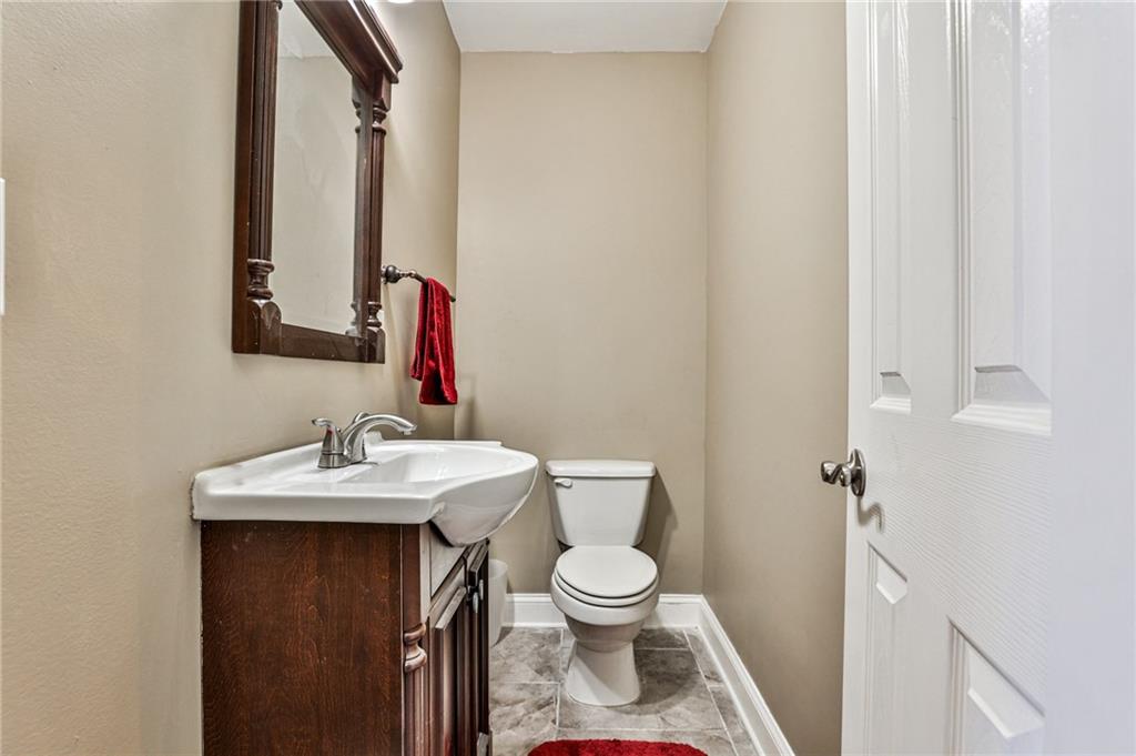 109 Rondak Circle SE