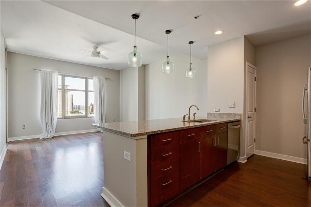 565 Peachtree Street NE Unit 1309
